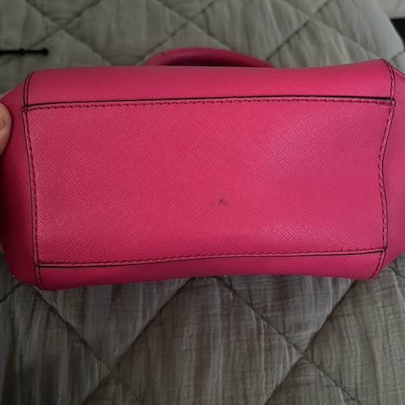 Guess Hot Pink Crossbody - Picture 6 of 6